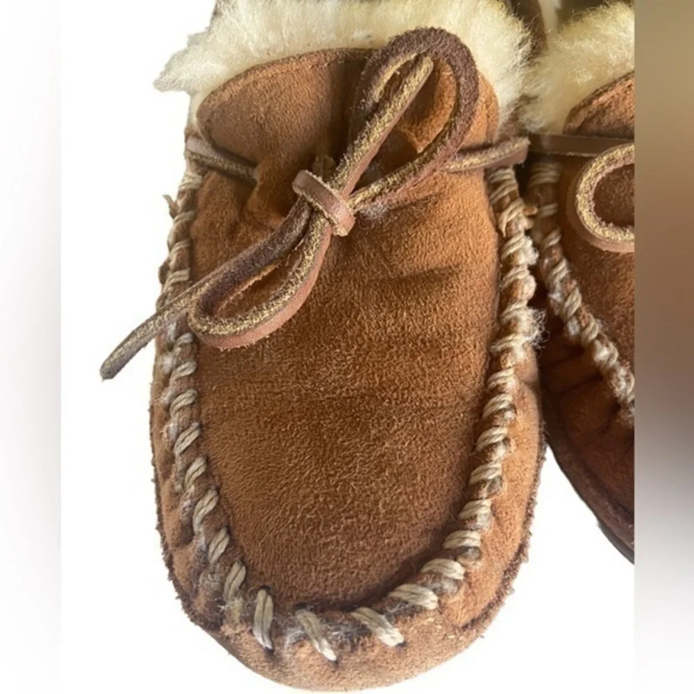 L.L. BEAN WICKED GOOD MOCCASIN SLIPPERS BROWN SIZE 2.5-3‎